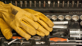 nářadí gloves-1192164 1280